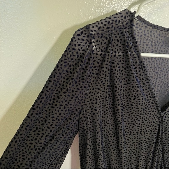 Halogen Flocked 3/4 Sleeve Peplum Top Navy Oval - Picture 9 of 16